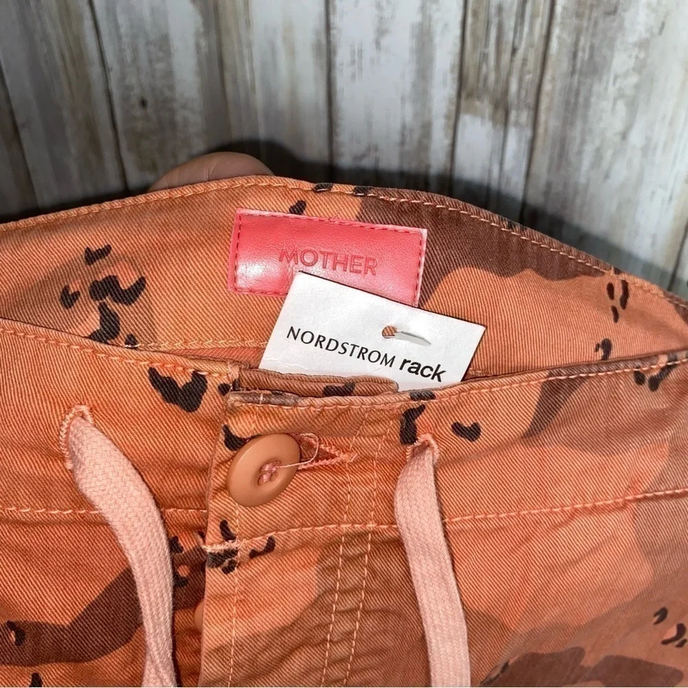 NWT MOTHER The Catch All Ankle Mushroom Mayhem Shrimp Print Baggy Pants Size 27 - Picture 8 of 11